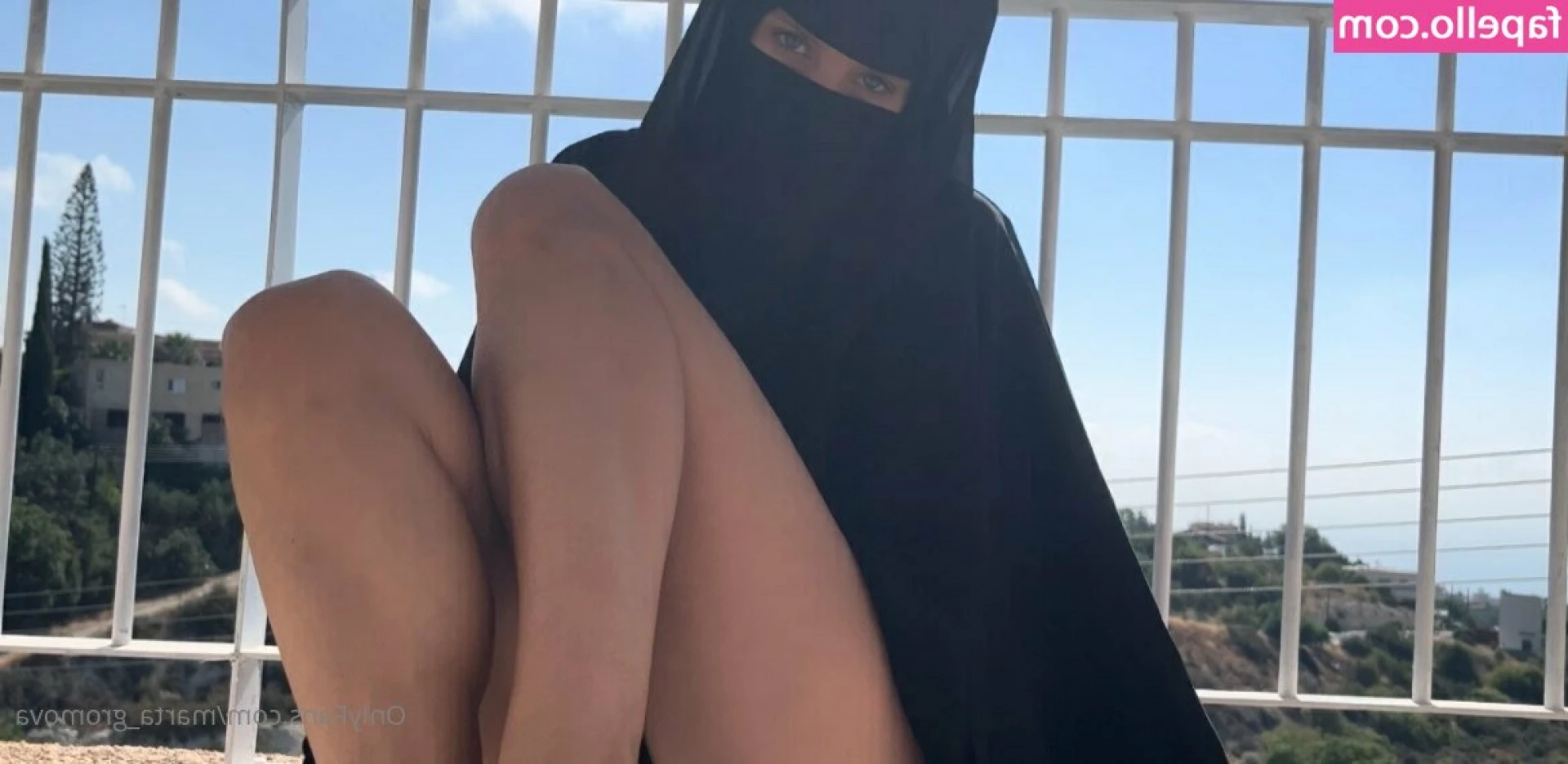 marthanudemodel - Is it OK if i am going to the TIKI Bar dress like this? 😱 Should i