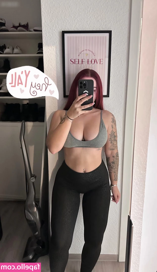 nina.buettner_fit [ nina-buettner-fit ] - Duster coat and medic