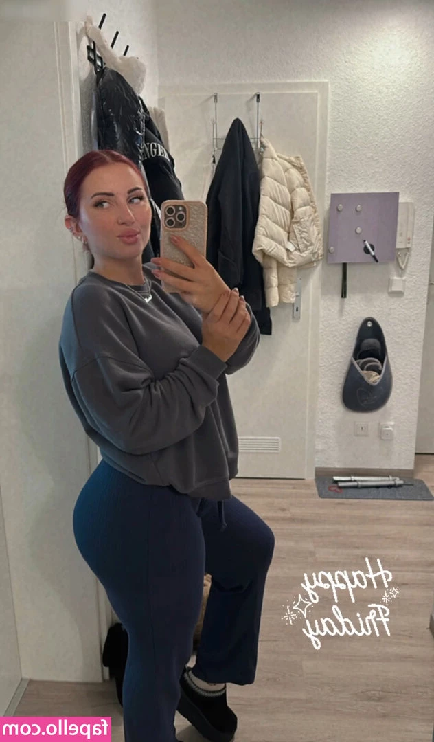 nina.buettner_fit [ nina-buettner-fit ] - Good morning  This is how I wake up my husband