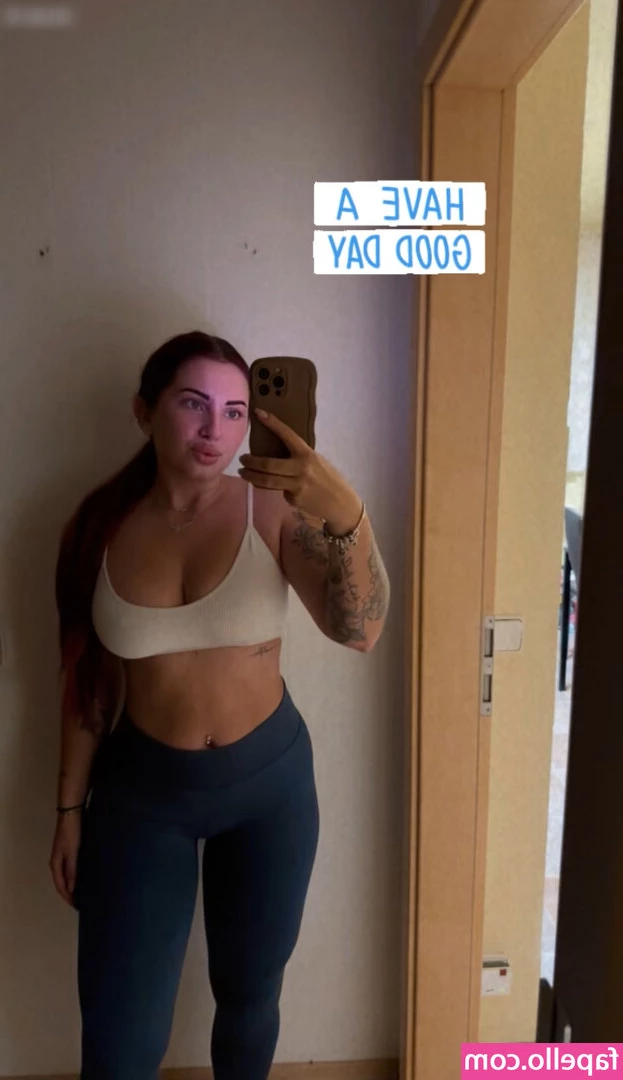 nina.buettner_fit [ nina-buettner-fit ] - pink mini bikini!!!Do you like it???💖💖💖