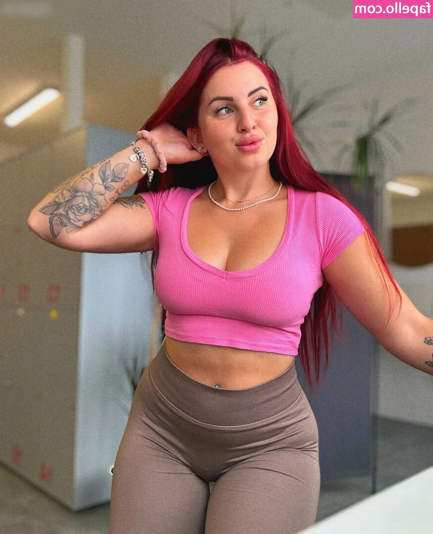 nina.buettner_fit [ nina-buettner-fit ] - Gimmie your heart Make it real    Finish it in the comments  Like if