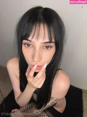 brunetterubi70 - My softie can also be seductive   nature  naked