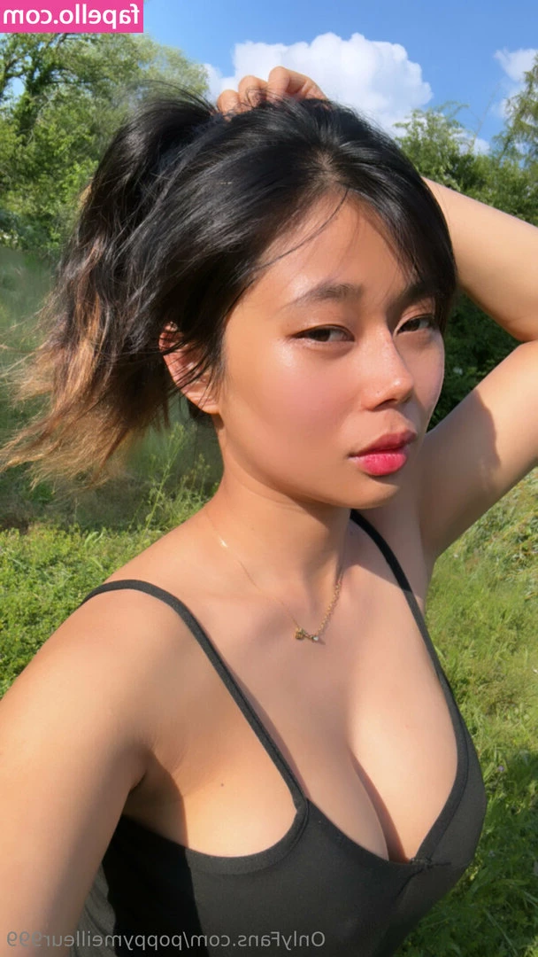 poppymeilleur999 - Thinking about what to eat  any suggestions