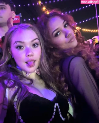 ASMRLia - What would you like to see from me    Slide in my DM  amp  let me