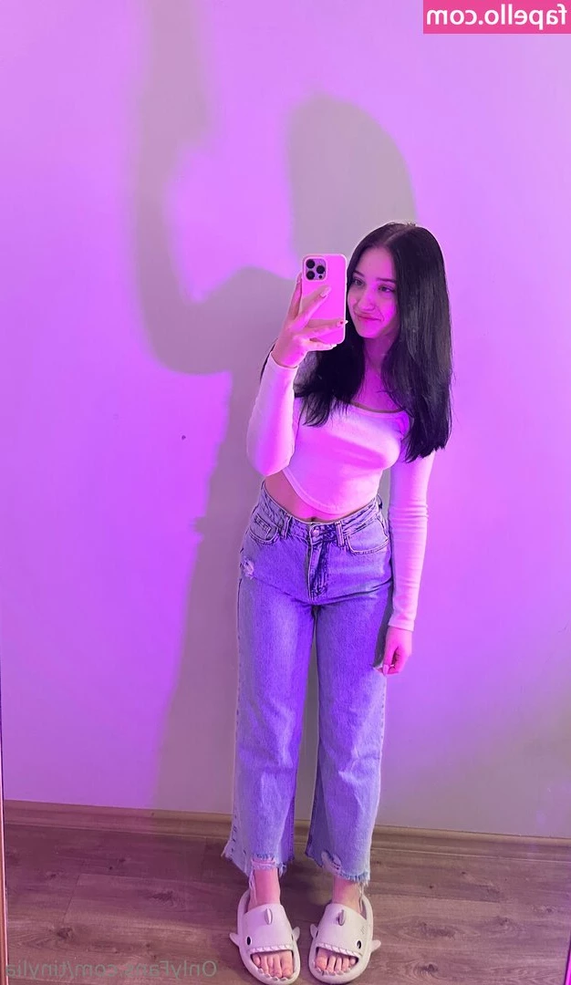 tinylia - Stream started at 07 12 2020 05 47 pm