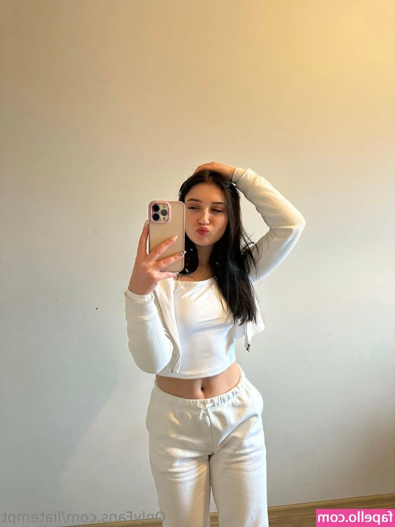 tinylia - That s dope