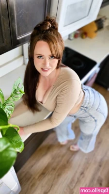 Acelyn Rain [ acelyn-rain ] - I shot some new goodies tonight, but right now I’m too high to keep