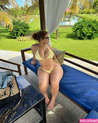 kvtheryn - Let's have the best day together ❤️