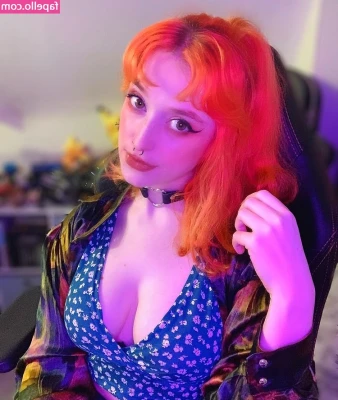 Meeshvs - In Stöckelschuhen und Nylons  du kannst nicht anders  als mir zu