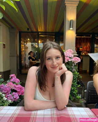 Josie L [ josie-l ] - i can’t turn off what turns me on 😇