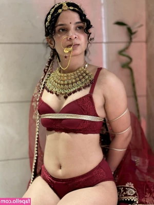 Mansi Negi [ mansi-negi ] - Boudoir session with the wonderful Gabriel Quinones  I adore working