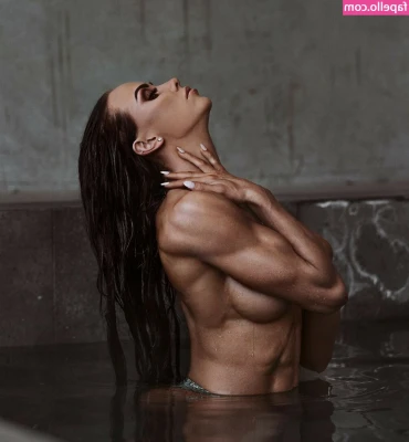 Taliha Paige [ taliha-paige ] - craving touch right now