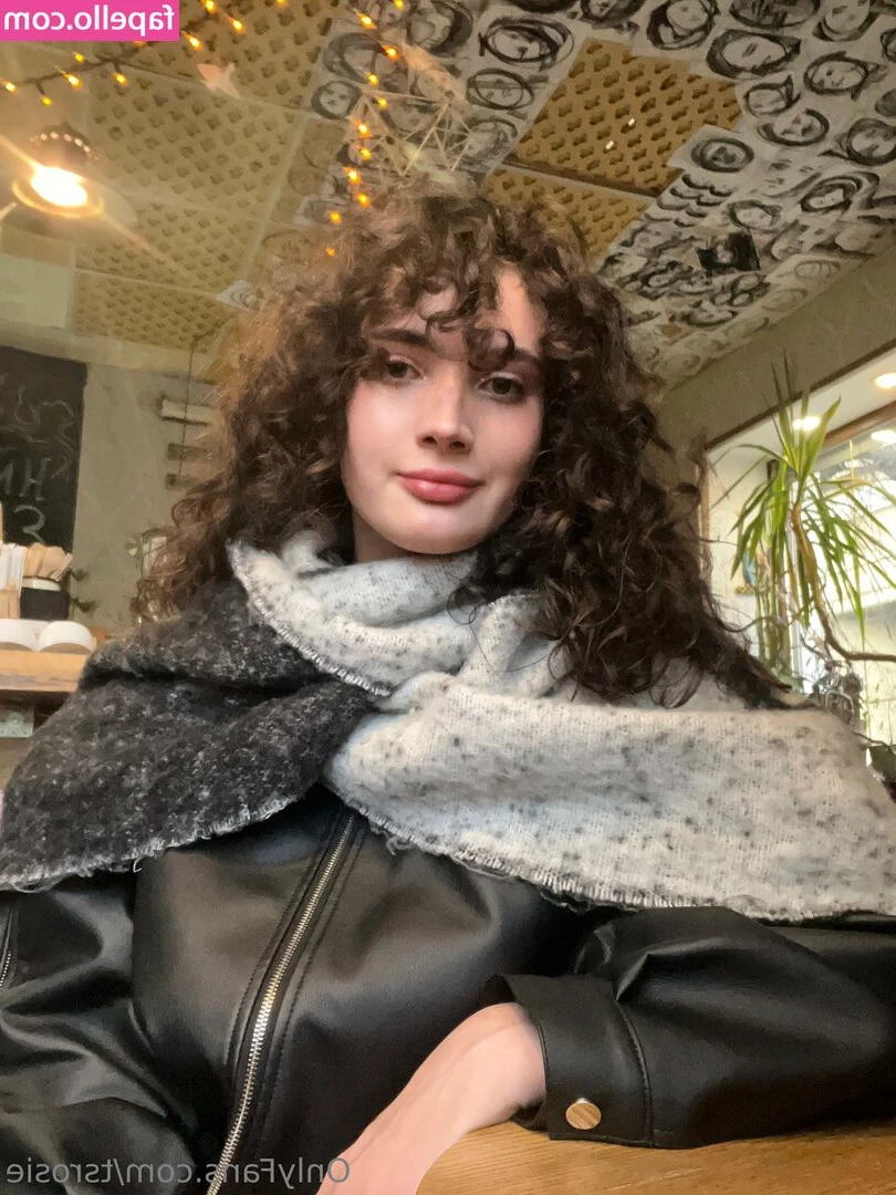 tsrosie - Come here real quick… I need to use your face as a seat for my