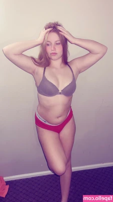 kenleigh [ kenleigh-1 ] - I have something to tell you! Can I whisper it in your ear?