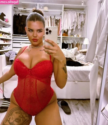 Charlottefdh - Tell me the dirtiest thought you've ever had about me 😈🤔 Wanna