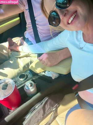 Lisa Evans [ lisa-evans ] - It s DAY 41 of my 365 DAY Fuck Fest   and I m being Fucked by Hubby s