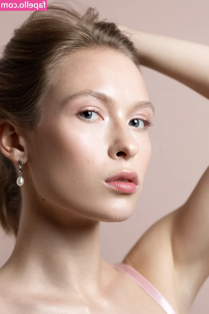 Arina Shestova [ arina-shestova ] - Up for some soccer?