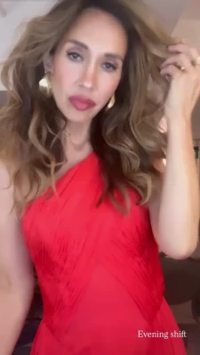 Myleene Klass [ myleene-klass ] - Spitroasting @arielking69 with @kirk_ryner :)