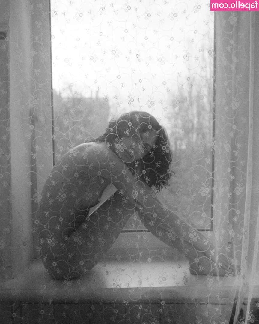 Polina Favorskaya [ polina-favorskaya ] - I've been trying to post the video from these photos but OF keeps