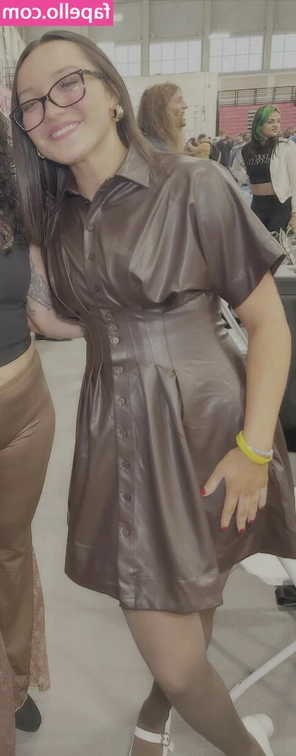 Izzy Moreno / ItsIzzyMania [ izzy-moreno-itsizzymania ] - Had to give you guys a top-notch titty Tuesday if you like this photo