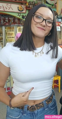 Izzy Moreno / ItsIzzyMania [ izzy-moreno-itsizzymania ] - Dms for more xoxo and tips are appreciated