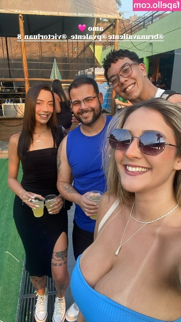 Ester Viana [ ester-viana ] - What are you waiting for? Stick it in