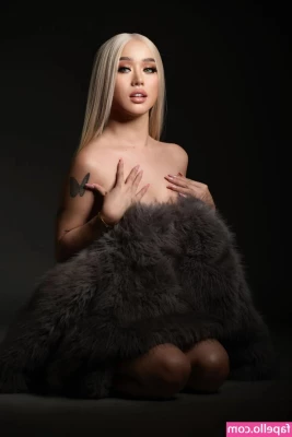 Carrie Colby [ carrie-colby ] - Let’s make art!