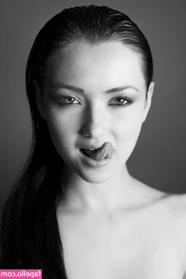 stella_stoyanov [ stella-stoyanov ] - kisses 4 u 😘