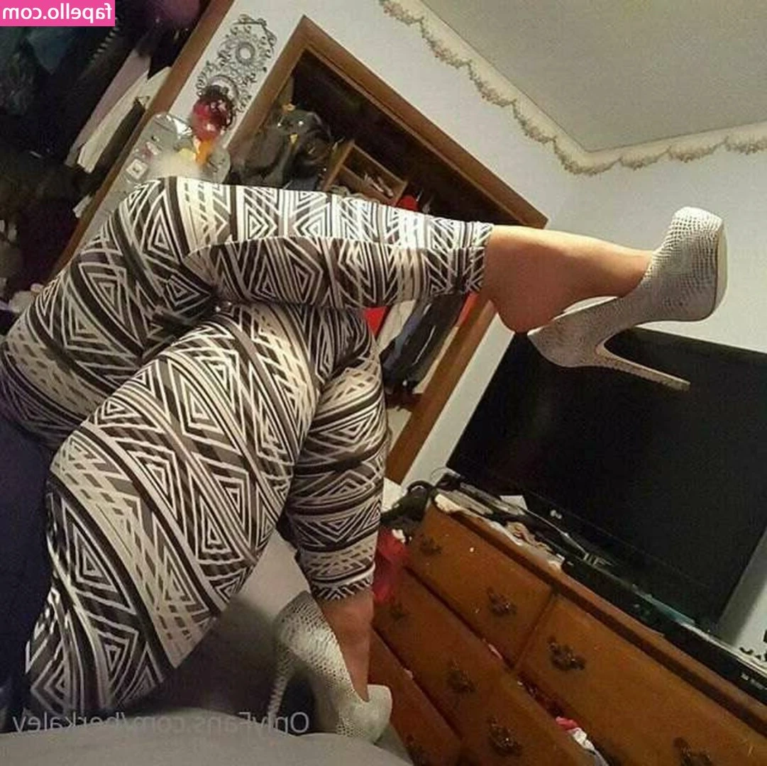 Defne Atlas [ defne-atlas ] - On the October 21 edition of Music History Today podcast  Madonna