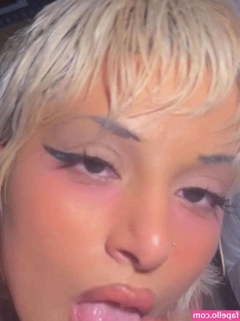 djinnkazama [ djinnkazama-2 ] - Happy Valentines My   Let s video chat today for a special price of 