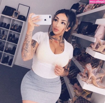 Nini Smalls [ nini-smalls ] - i think i need more new toys for anal🤤😍 would you like to help