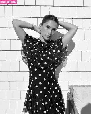 Paloma Meehan [ paloma-meehan ] - It s the cheeks for me