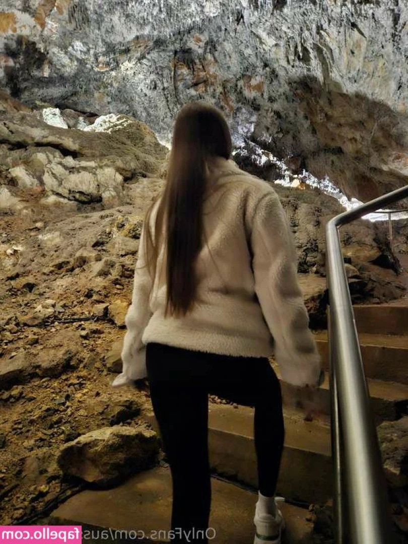 Poppy Brightwater [ poppy-brightwater ] - Cleaning up after going down.  Spicier content on my sub page