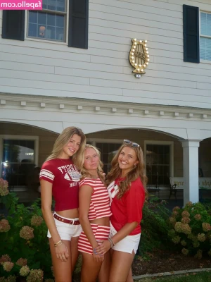 Bridget Larmore [ bridget-larmore ] - Extremely horny masturbation, see and hear me come!