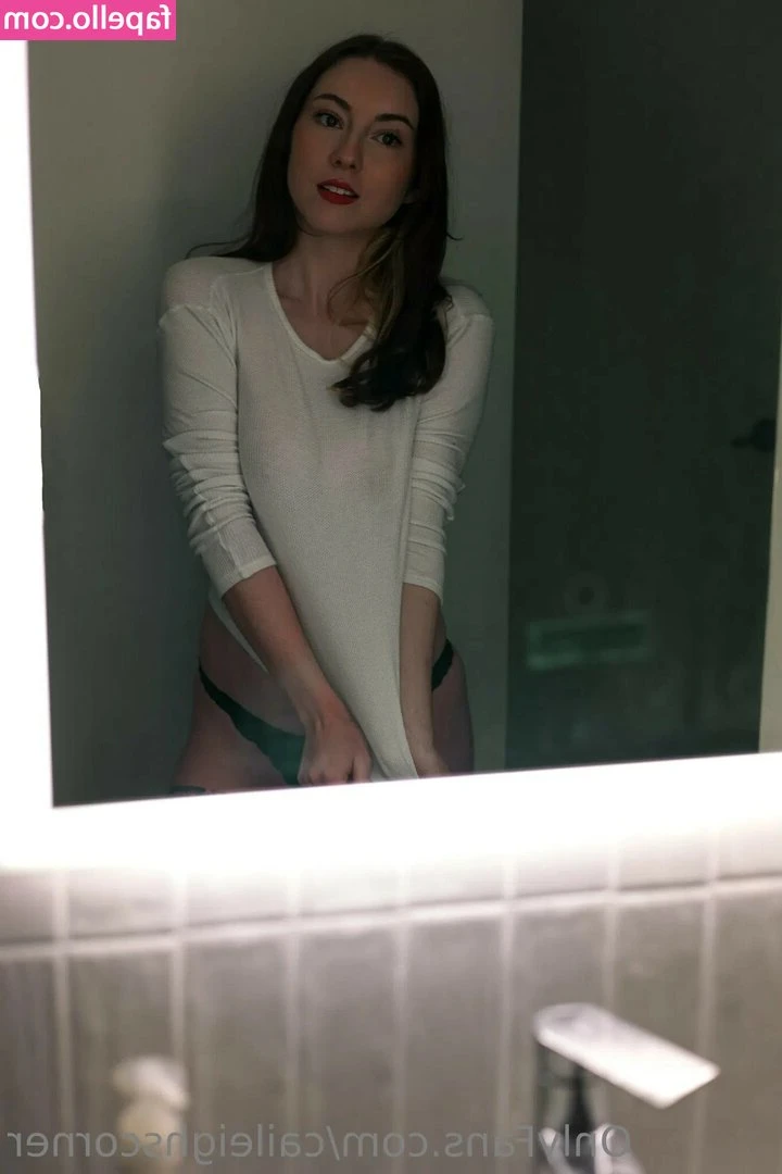 Caileighscorner - Fucking myself doggy style with my cute pink dildo 💕