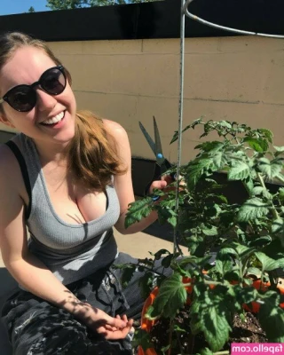 Caileighscorner - you are looking like my favorite kind of snack right now 🤤💖