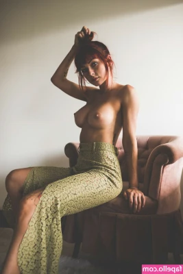 Maraa Jane [ maraa-jane-2 ] - Just got my pussy waxed  amp  In one of the nicest hotel rooms I ve