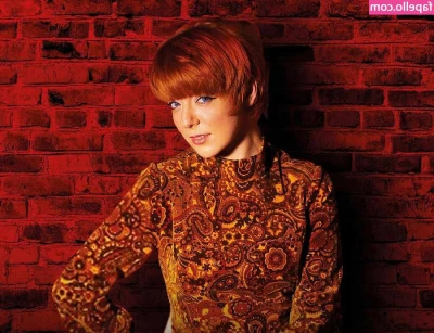 Sheridan Smith [ sheridan-smith ] - Beach day every day