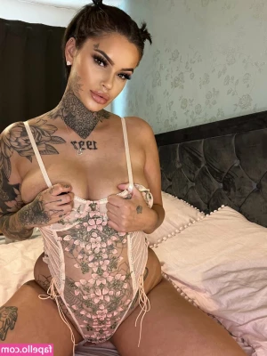 Princesavicksx - Real boobies