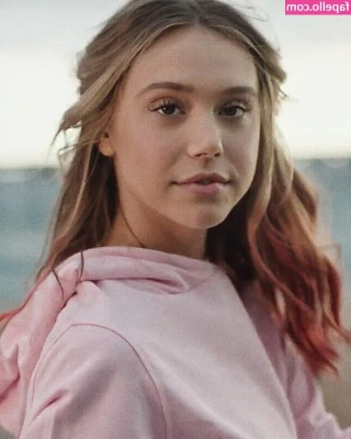 alexisren - Can I get a spot