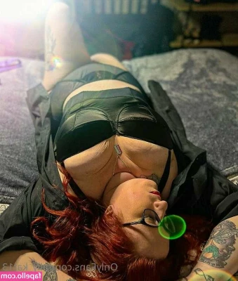 Bella_Xo [ bella-xo ] - WOOP ARSE WEDNESDAY     The things I could do to you