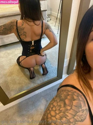 Mommy Char [ mommy-char ] - Waiting for you to shove your face in it 😛