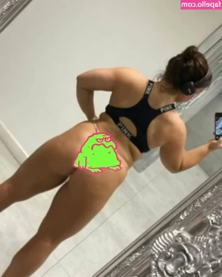 Assiarose - Come fuck my big oily titties 💦💦