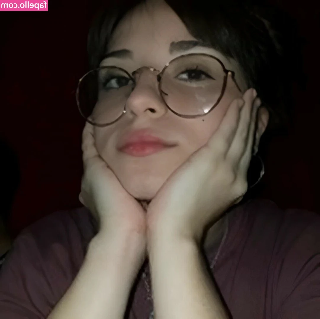 milaagros.abril [ milaagros-abril ] - FAIRMOUNT PARK, PHILLY: Running through the park, along side a hiking