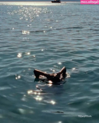 Nataly Lorenzo [ nataly-lorenzo ] - pretty titty princess    7 photos