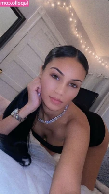 Kiarrahodges - Tip 100 to cover my bill tonight 😛😘