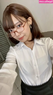 MarieNyan - Swipe ➡️ for TITS 😈