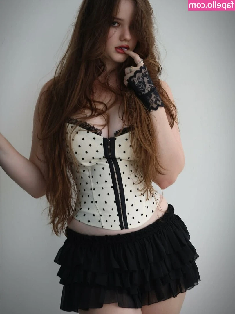 Isabella Ardley [ isabella-ardley-21 ] - Hope you will be naughty to me