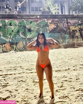 Morena_gomes021 [ morena-gomes021 ] - A Betty Take Over   Edits   waraw247