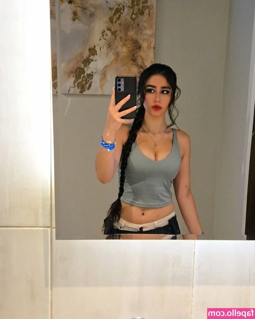 malek_04 [ malek-04 ] - A little bit of fun in the bath